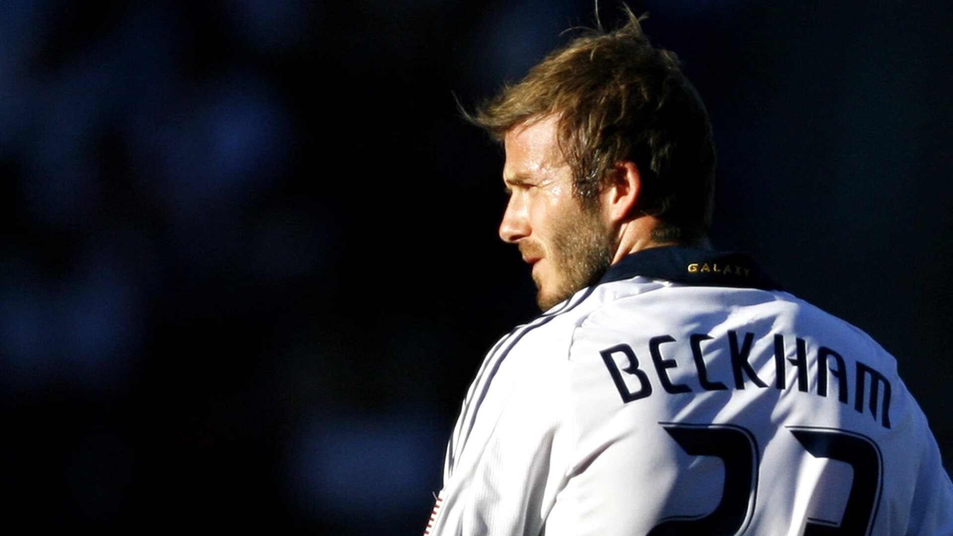 俱乐部是否应更多引导球员参与社会活动，俱乐部原则